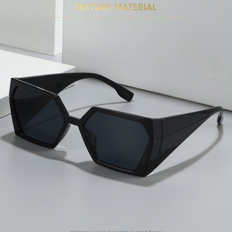New box sunglasses. European and American fashion personality Internet celebrities Ins hip-hop rectangular fashion sunglasses women
