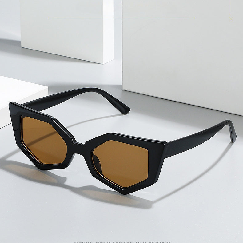 New sunglasses European and American personality water chestnut fashion cat eye simple light board sunglasses