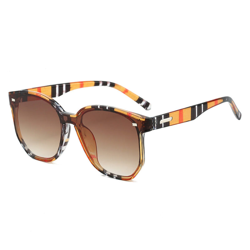New square fashion sunglasses. European and American personalized lenses. zigzag polygonal rivet sunglasses - Image 11