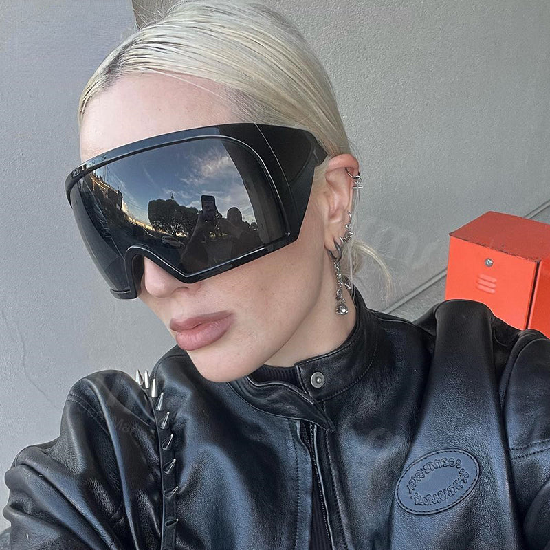 Oversized Punk One-piece Sunglasses Goggle New Women Men Luxury Brand Designer Sun Glasses Female Surround 2000'S Shades Eyewear